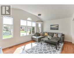 23 DERWENT ROAD - 8
