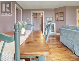 606 - 127 BELMONT DRIVE - 18