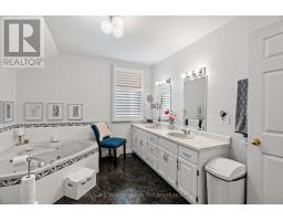 46 HILL STREET - 30