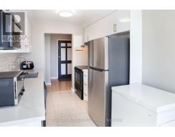 809 - 600 GRENFELL DRIVE - 11