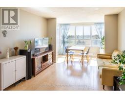 809 - 600 GRENFELL DRIVE - 17