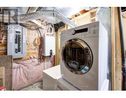 42 - 515 SKYLINE AVENUE - 34