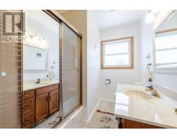 605 RIDGEWOOD CRESCENT - 17
