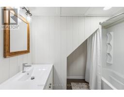 52 STUYVESANT PLACE - 25