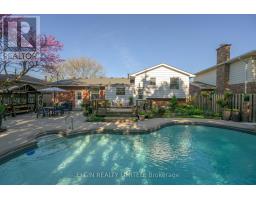 36 LUTON CRESCENT - 14
