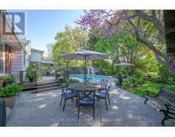 36 LUTON CRESCENT - 17