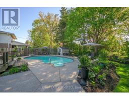 36 LUTON CRESCENT - 7