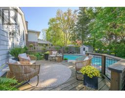 36 LUTON CRESCENT - 9