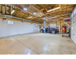 2406 JANE STREET - 17