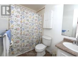 886 NOTRE DAME DRIVE - 17