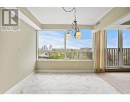 808 - 4 WILLOW STREET - 17