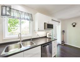 16 - 1535 TROSSACKS AVENUE - 12