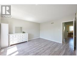 16 - 1535 TROSSACKS AVENUE - 25