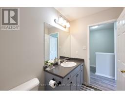 16 - 1535 TROSSACKS AVENUE - 27
