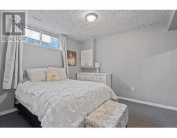 27 - 270 NORTH CENTRE ROAD - 25