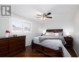 82 - 40 TIFFANY DRIVE - 11