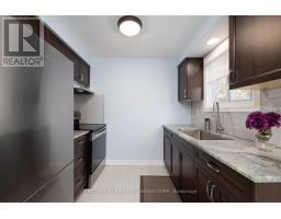 82 - 40 TIFFANY DRIVE - 5