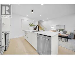 28 - 1175 RIVERBEND ROAD - 17