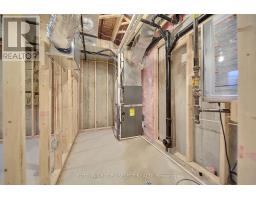 28 - 1175 RIVERBEND ROAD - 38