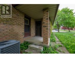 62 PARKS EDGE CLOSE - 40