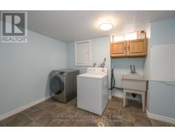 144 MERIDENE CRESCENT W - 30