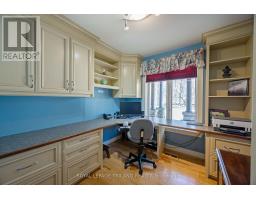 3 OLD OAK LANE - 16