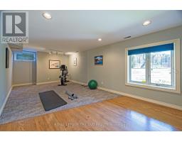 3 OLD OAK LANE - 30