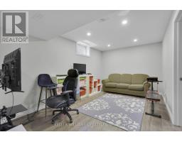 1226 DARNLEY BOULEVARD - 33