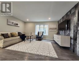 124 TANOAK DRIVE - 3