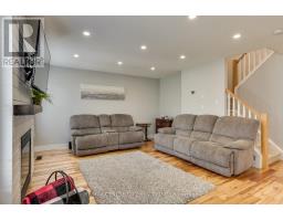 52 OWEN COURT - 12