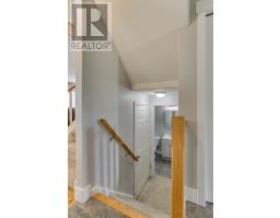 52 OWEN COURT - 16
