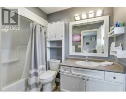 52 OWEN COURT - 23