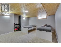 52 OWEN COURT - 35