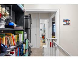 20 - 20 ST CHARLES PLACE - 18