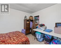 20 - 20 ST CHARLES PLACE - 21