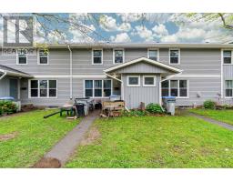20 - 20 ST CHARLES PLACE - 25