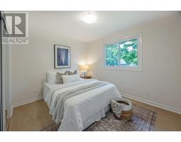277 MUTUAL STREET N - 21