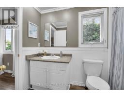 65 - 720 DEVERON CRESCENT - 20