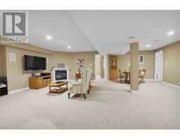 34 OAKWOOD LINKS LANE - 27