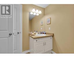 34 OAKWOOD LINKS LANE - 39