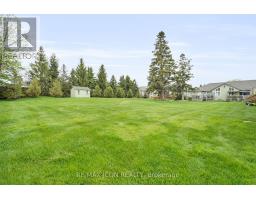 34 OAKWOOD LINKS LANE - 43