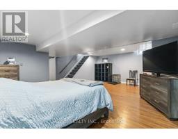 110 CARLYLE DRIVE - 22