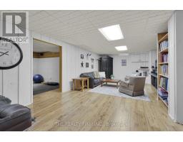 47 NANETTE DRIVE - 34