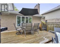 47 NANETTE DRIVE - 44