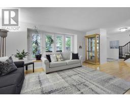 47 NANETTE DRIVE - 7