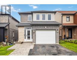 1852 FOXRIDGE CRESCENT - 2