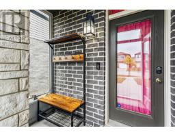 1852 FOXRIDGE CRESCENT - 4