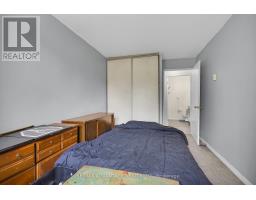 302 - 76 BASE LINE ROAD W - 26