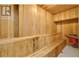 302 - 76 BASE LINE ROAD W - 32