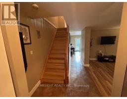 71 ERICA CRESCENT - 3